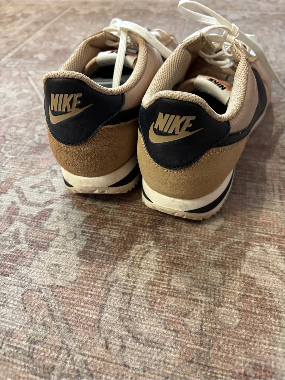 Nike Cortez Tan - Picture 5 of 9